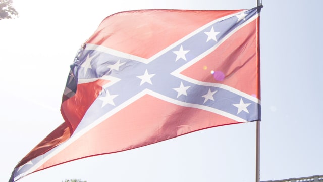An image of the Confederate flag.