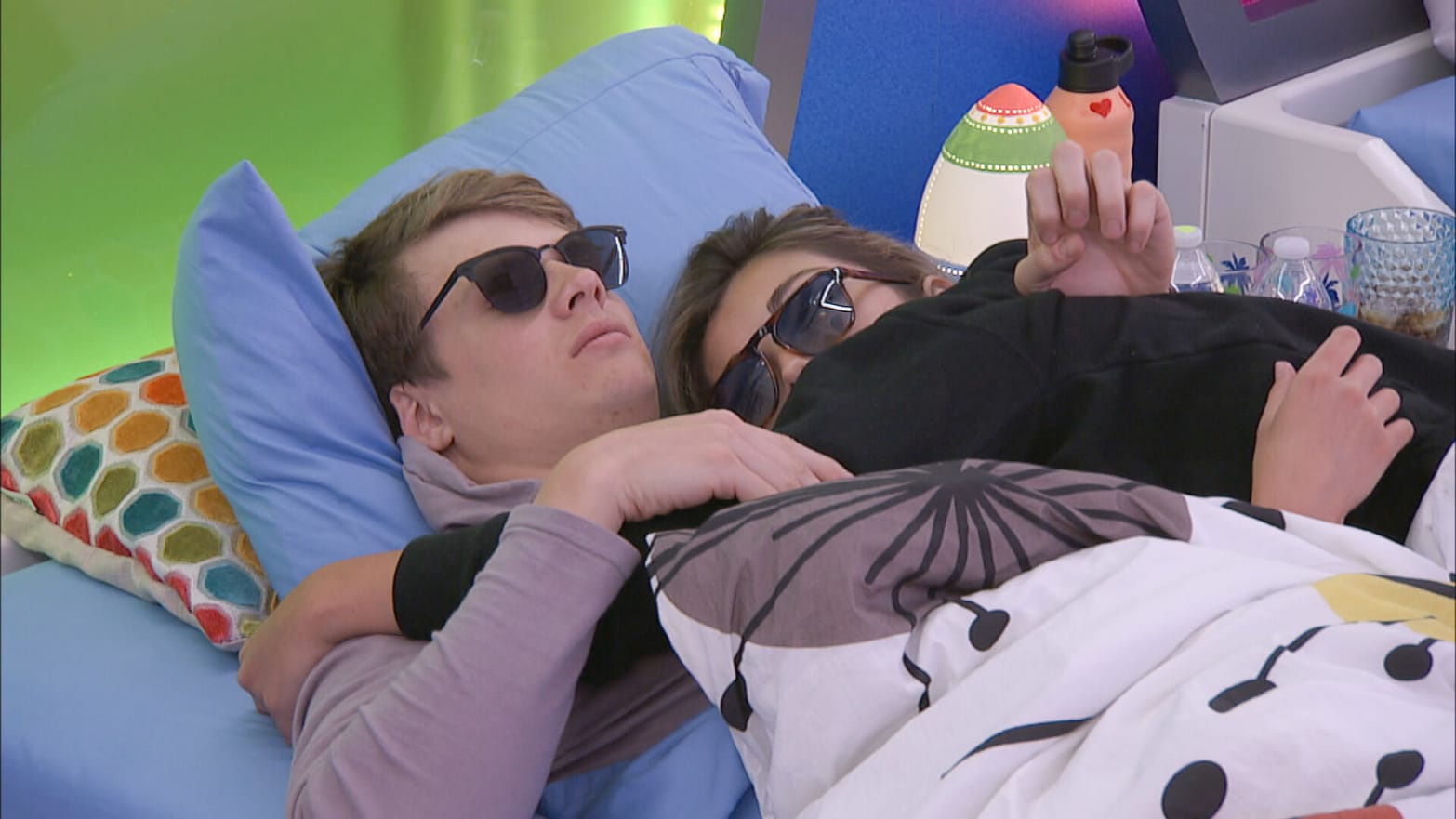 Force Fuck Sleeping Sister Video - Big Brother' Kyle and Alyssa Having Sex on Pool Floats Scarred Me for Life