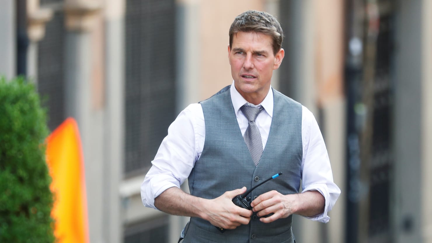 Tom Cruise Unloads on ‘Mission: Impossible 7’ Crew for COVID Breach in ...