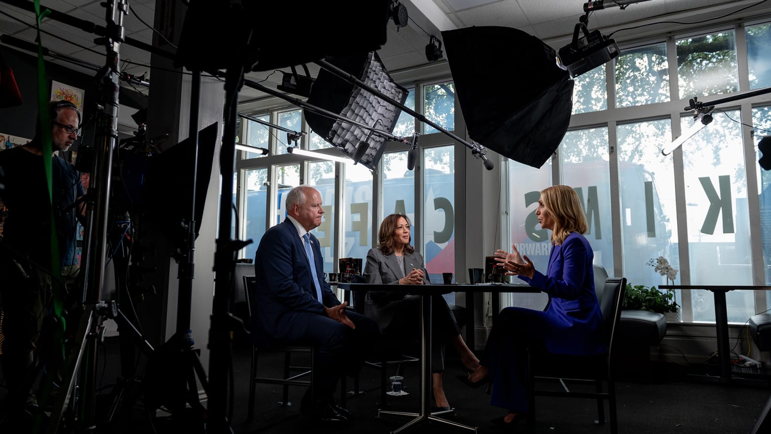 Minnesota Gov. Tim Walz and Vice President Kamala Harris are interviewed by CNN’s Dana Bash at Kim’s Cafe in Savannah, Georgia, on August 29, 2024. 