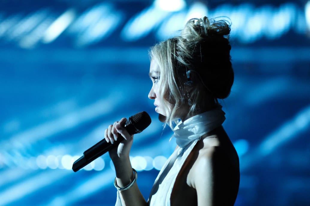Lili Rose-Depp singing in an episode of The Idol