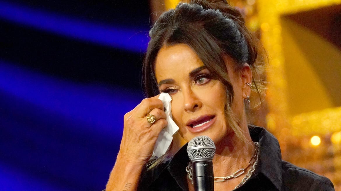 BravoCon: Kyle Richards Cries While Talking About Breakup With Mauricio