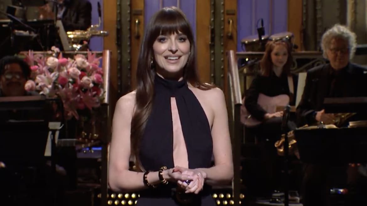 SNL Host Dakota Johnson Shades Trump With Taylor Swift Shout-Out