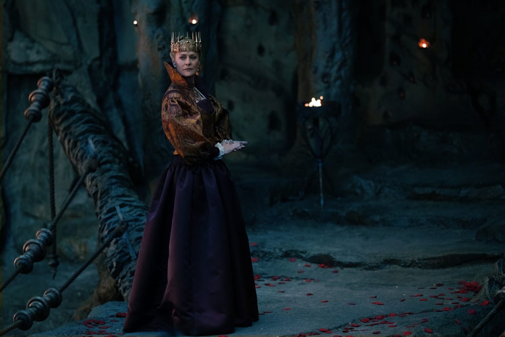 Robin Wright as Queen Isabelle