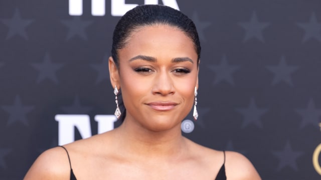 Ariana DeBose attends the 29th Annual Critics Choice Awards