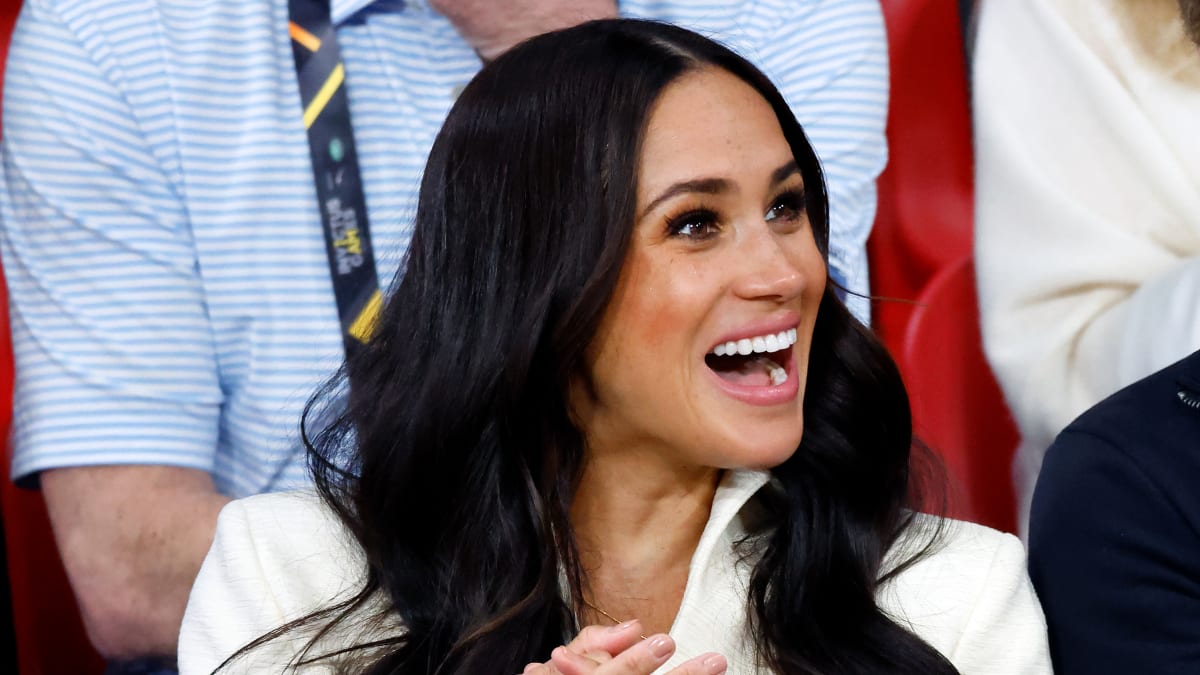 1200px x 675px - Meghan Markle Says She Was Only 'Treated Like a Black Woman' After She  Began Dating Harry