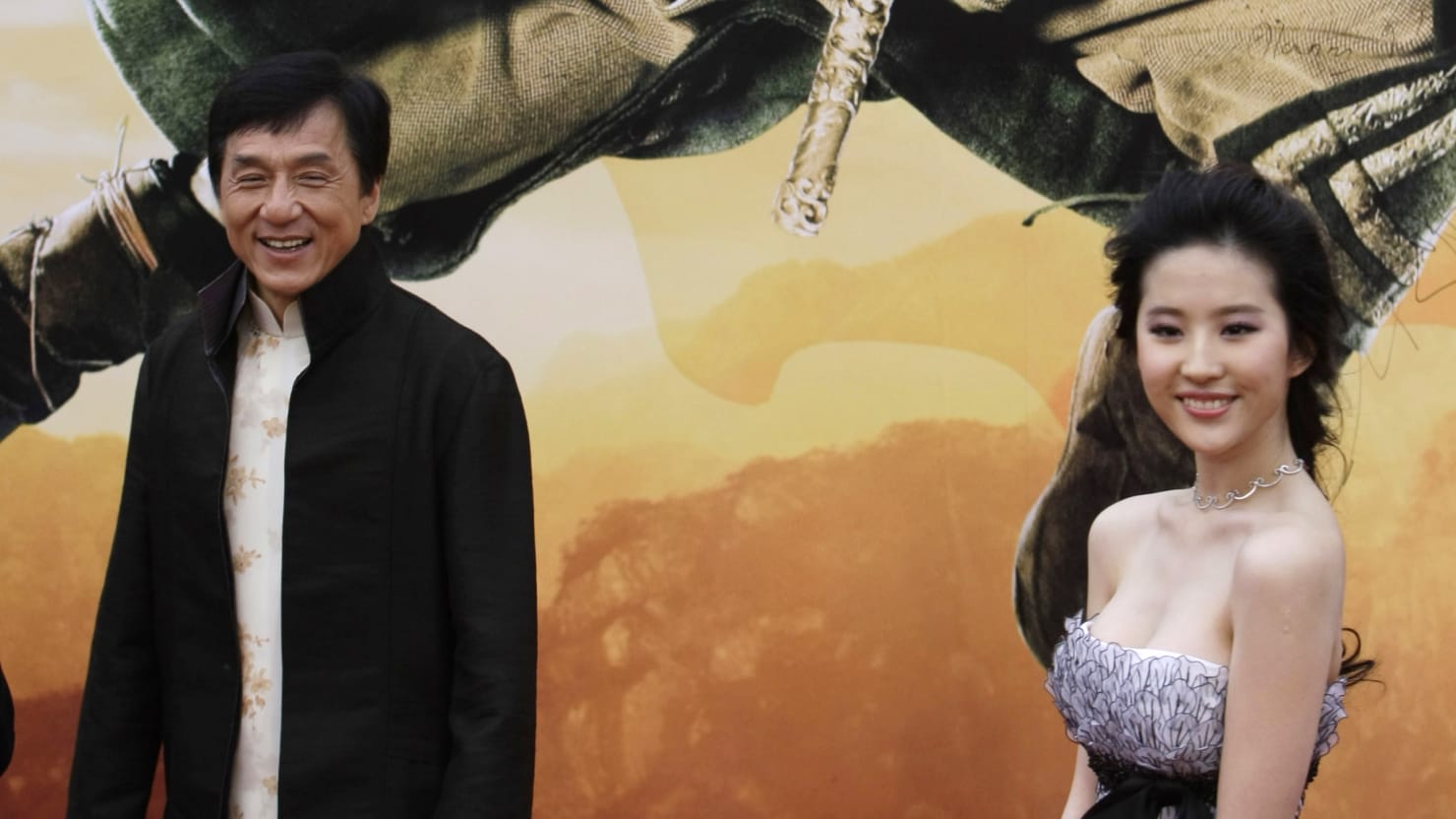 Liu Yifei Sex Clip - Mulan' Star Liu Yifei, Jackie Chan Under Fire for Siding With China Over  Hong Kong Protests