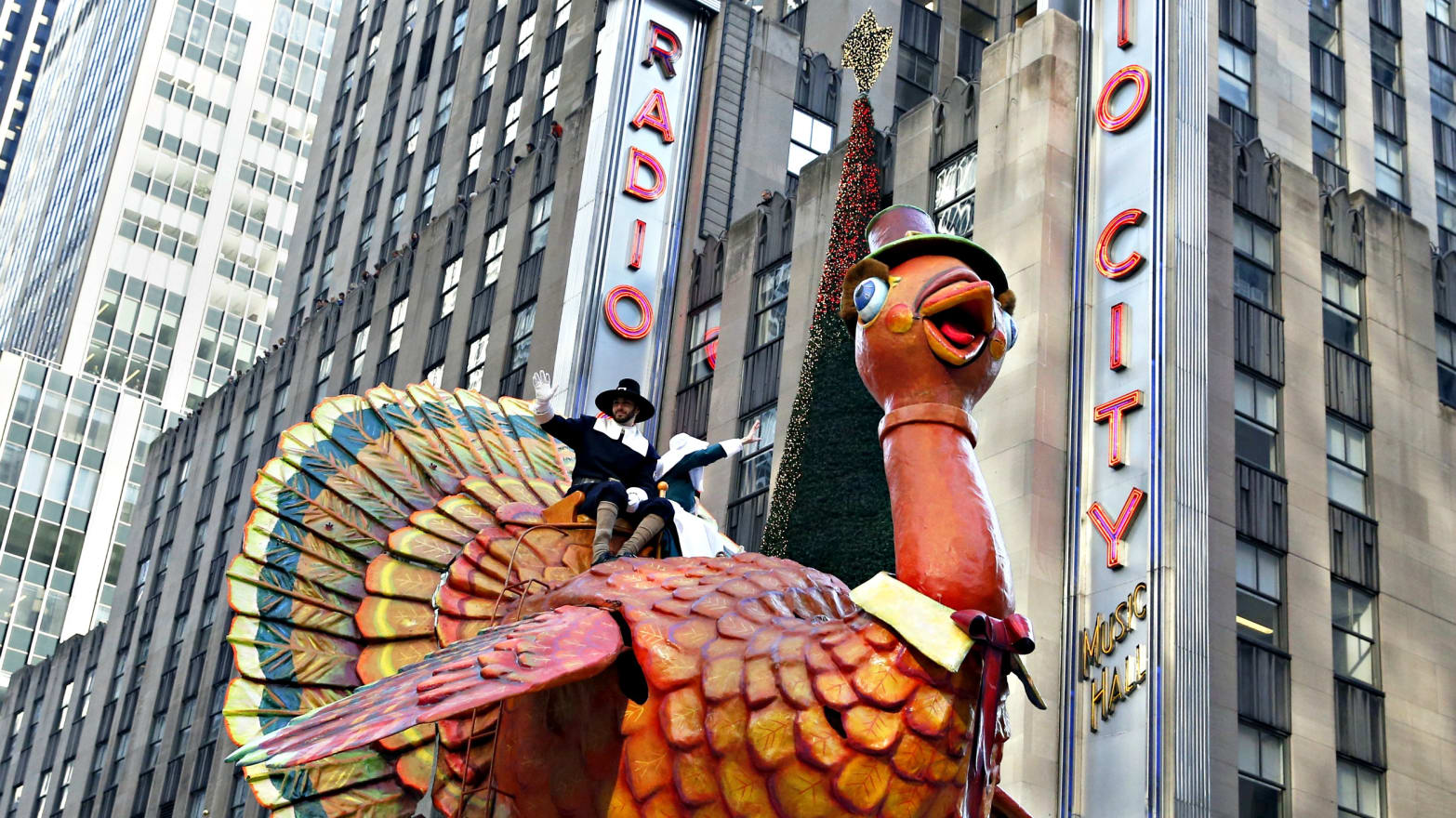 Watch the 2016 Macy’s Thanksgiving Day Parade Live Stream