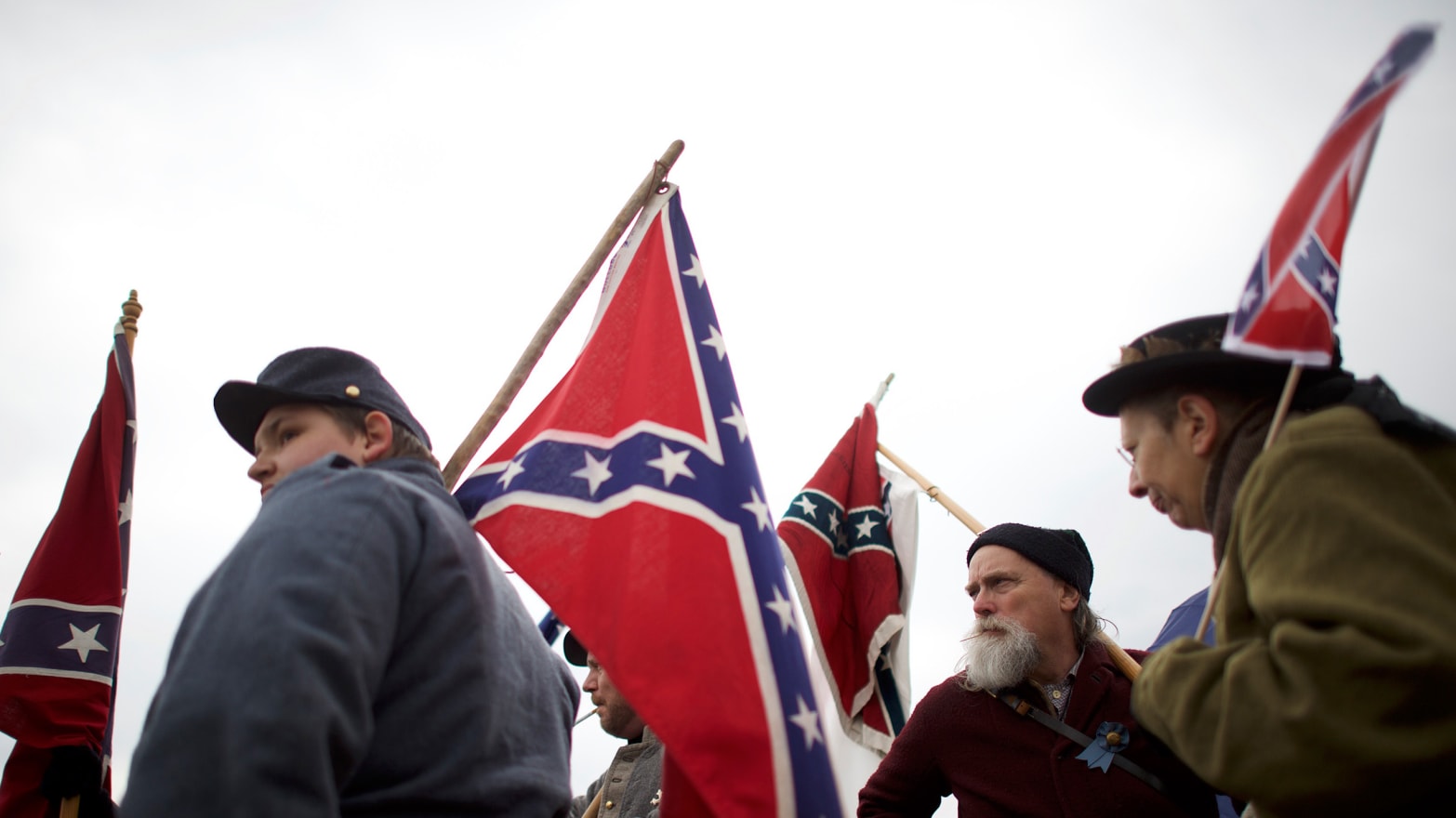 Confederate Flag Lovers Try to Reclaim Civil War Site pic photo image