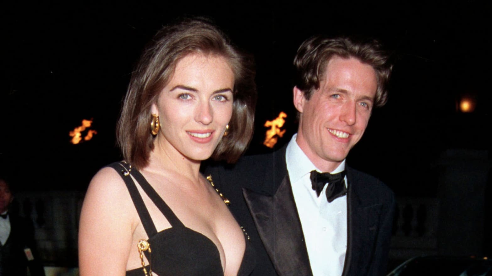 tack Great Barrier Reef Aas Happy 20th Birthday, Liz Hurley's Safety-Pin Dress