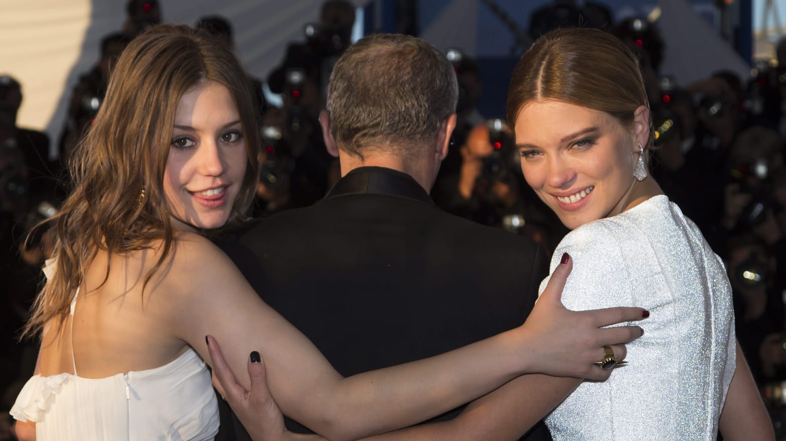 Image of lead actresses from 'Blue Is the Warmest Color'