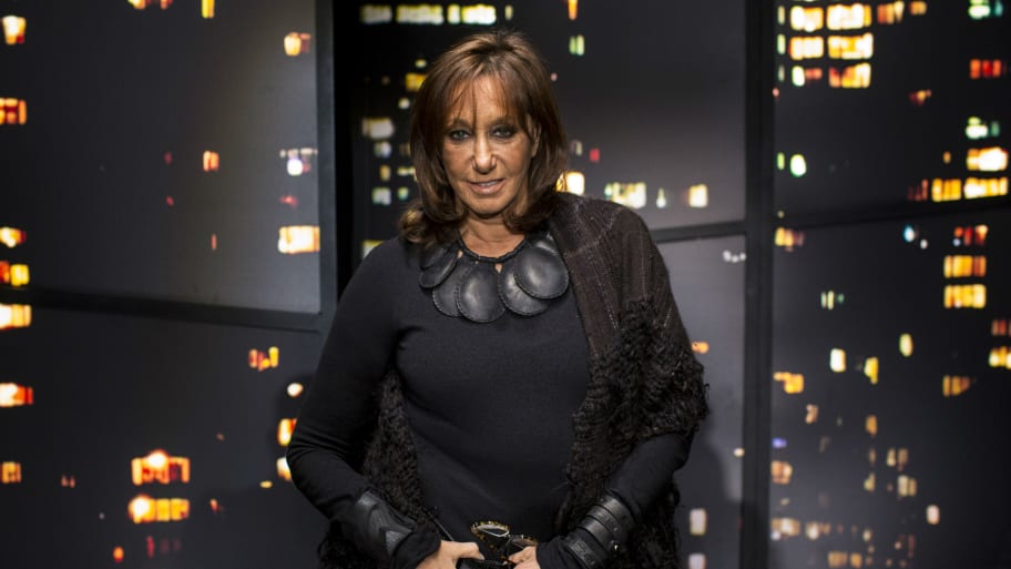 Donna Karan to step down as chief designer at her company