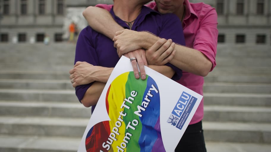 Judge Strikes Down Ala Gay Marriage Ban