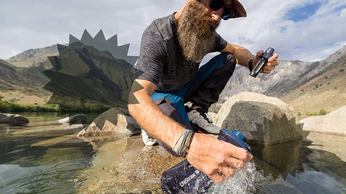 This Collapsible Bottle From LifeStraw’s Peak Series Is Perfect for Wandering & Emergency Prep
