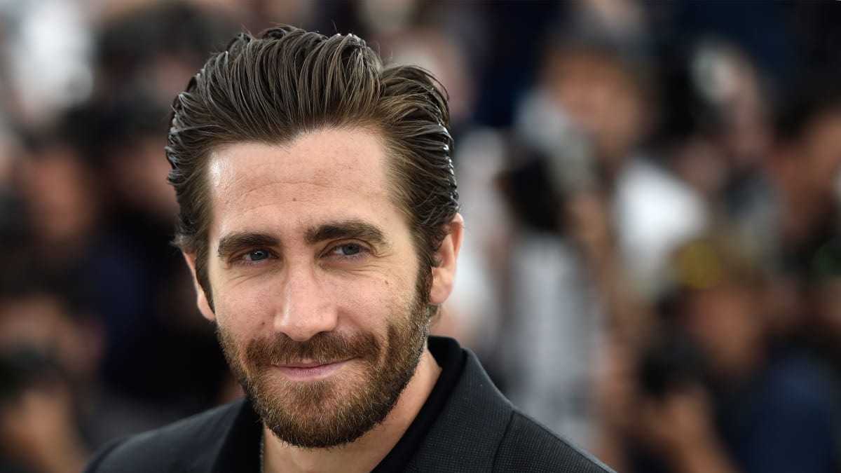 Jake Gyllenhaal on His Batman Flirtation and Affinity for Outsiders Normal Is Perverse