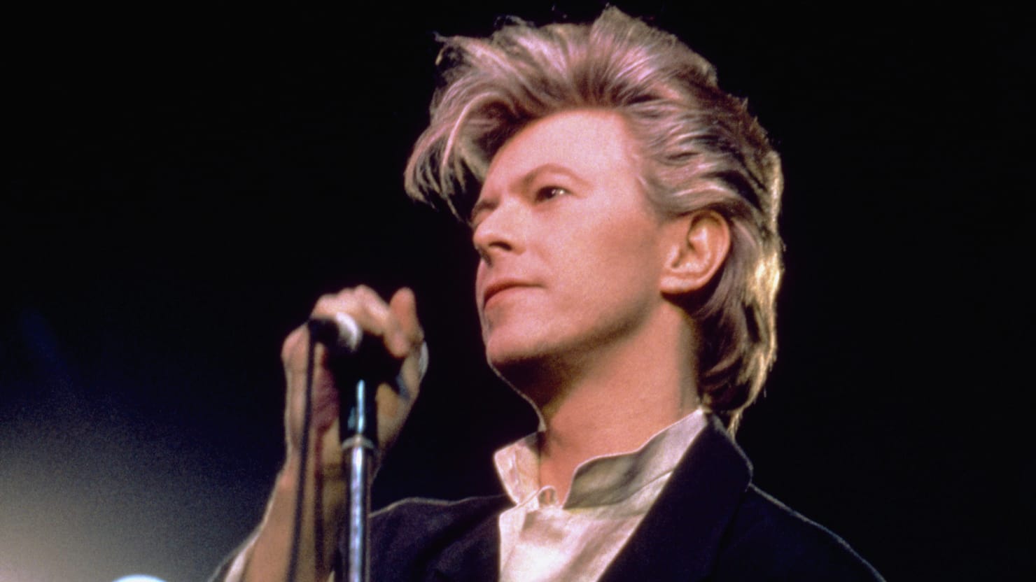 Why David Bowie's Top 100 Books List Had Only 75 Books