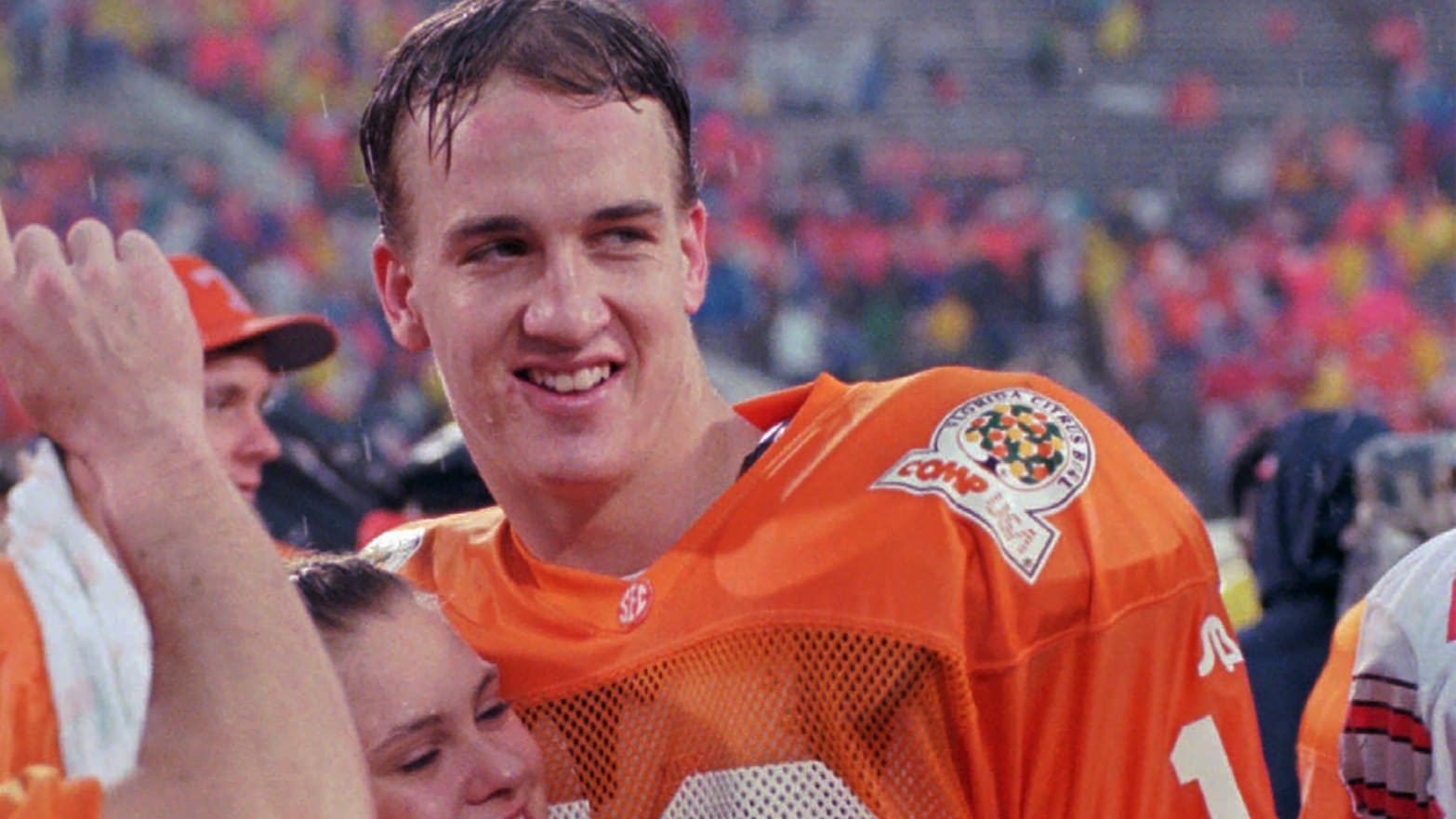 picture of peyton manning and wife