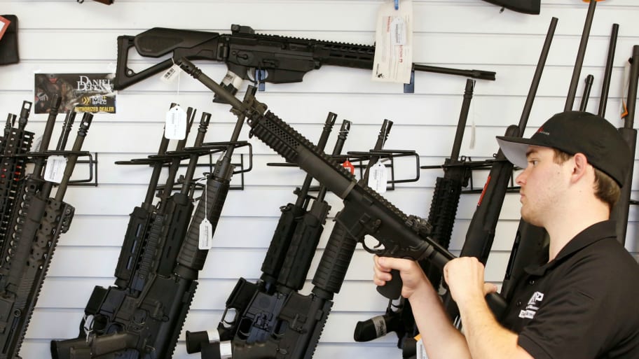Dicks Sporting Goods Will No Longer Sell Assault Style Guns 