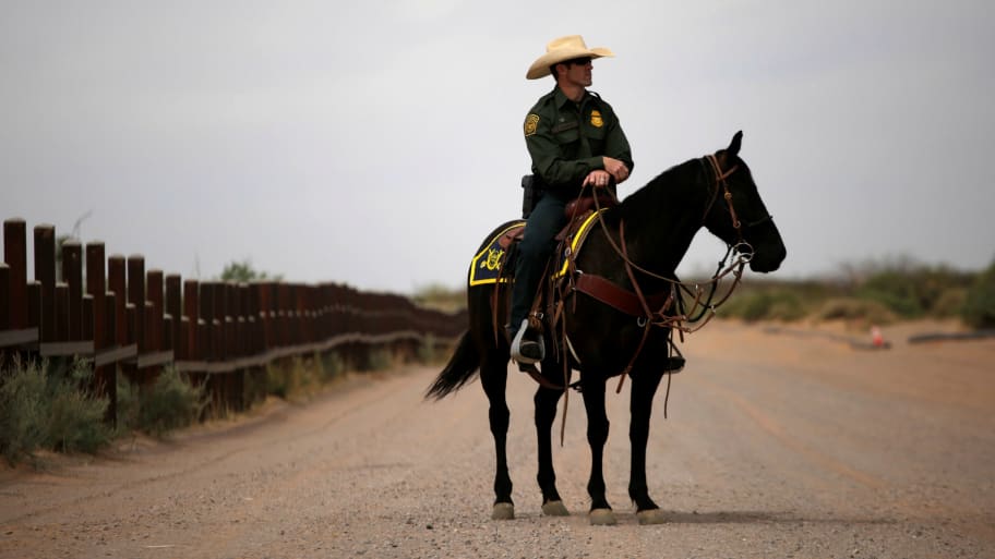 Report Border Patrol Inflated Numbers On Agent Assaults 
