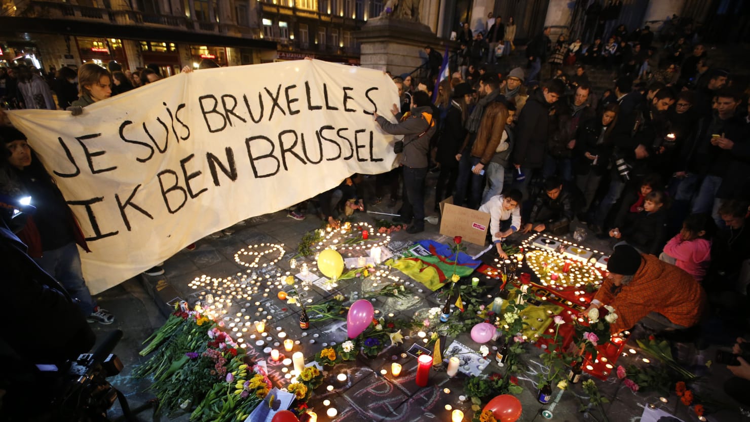 Траур в мире. Взрыв в аэропорту Брюсселя.