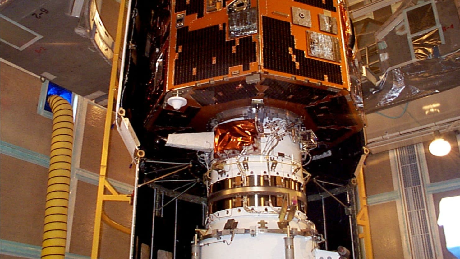Amateur Astronomer Finds Satellite That NASA Lost