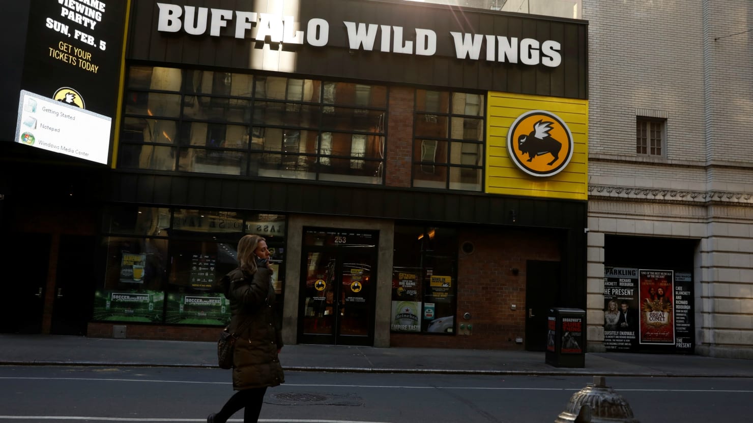 Buffalo Wild Wings Sorry For Awful Tweets