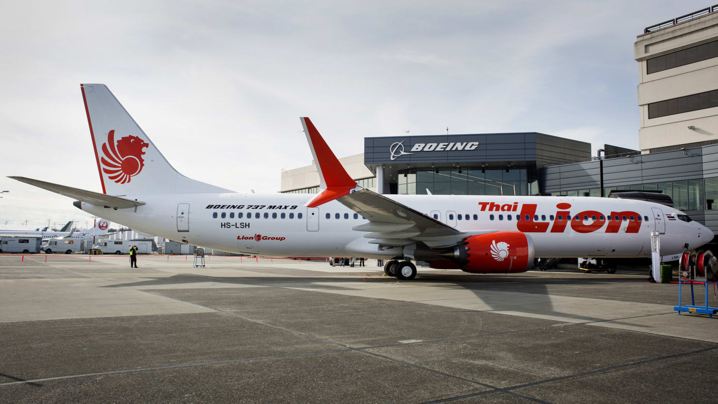 Boeing Didn't Tell Doomed Lion Air Pilots About Dangerous ...