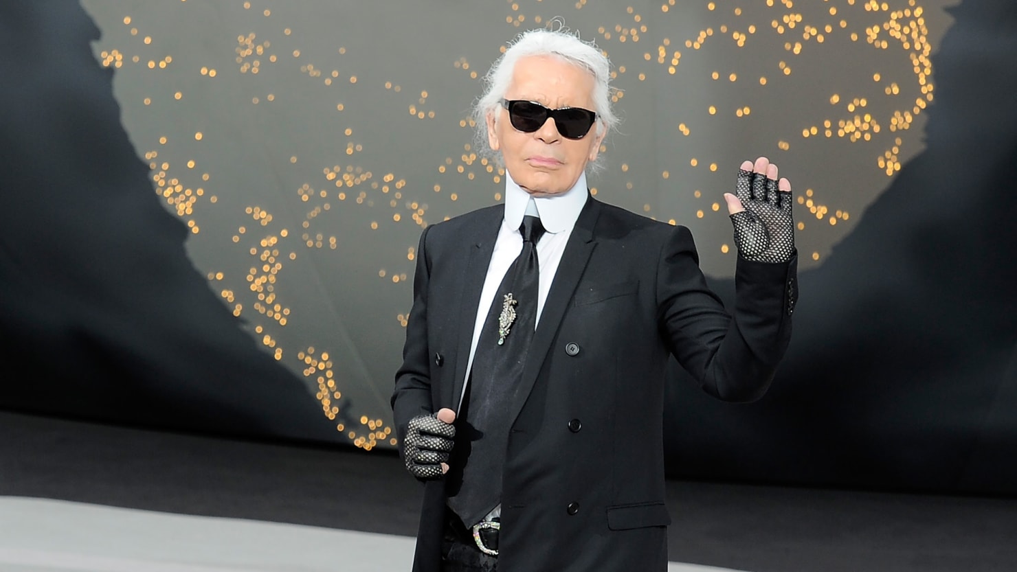 Anna Wintour on Karl Lagerfeld, and the Clothes He Made for Her