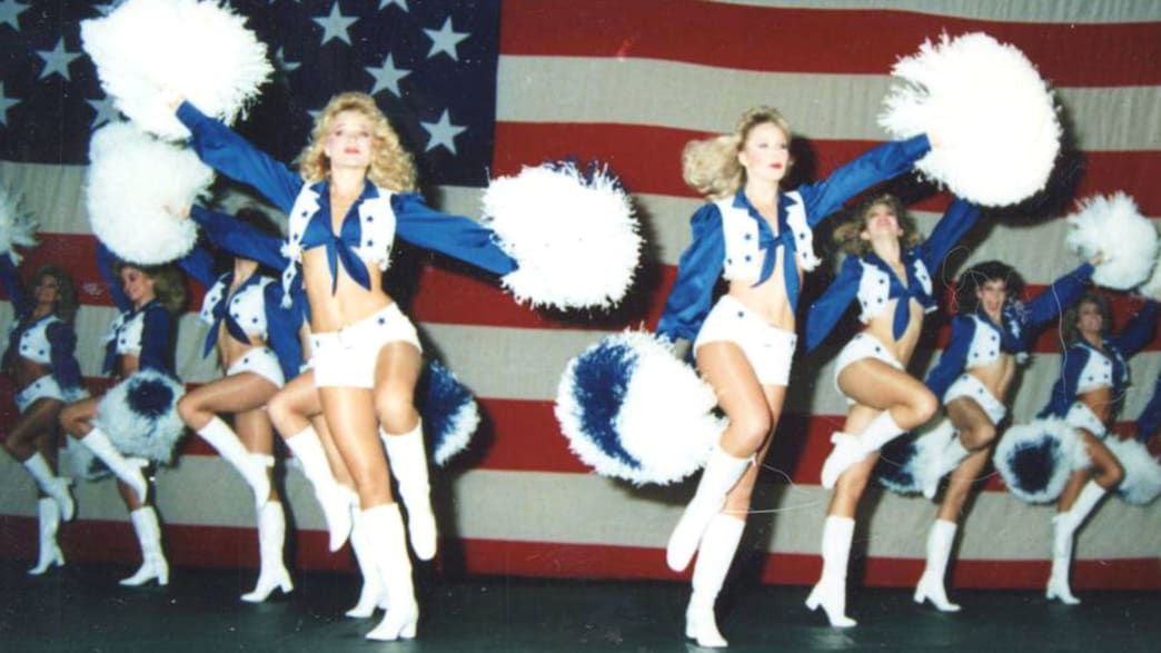 DALLAS COWBOY CHEERLEADER - NOW LOOK AT THIS FOURSOME !!!!