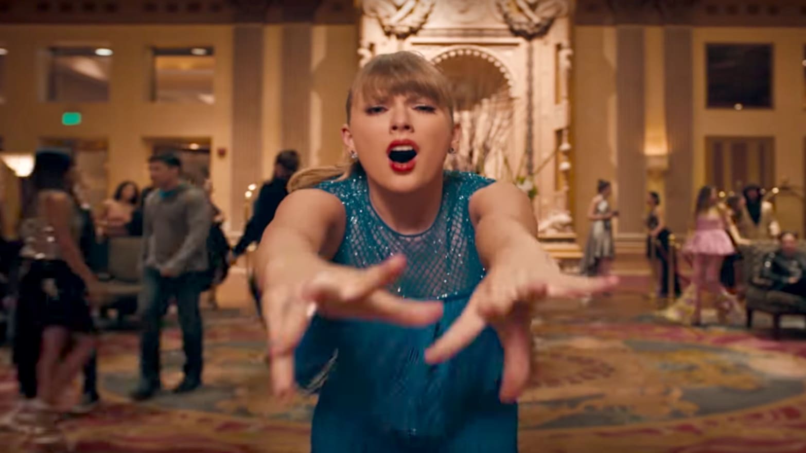 Is Taylor Swifts Delicate Music Video A Rip Off