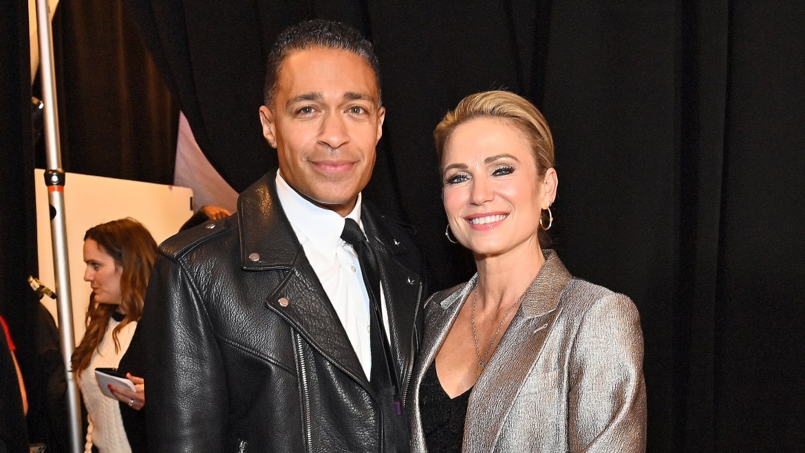 Amy Robach Just Realized She’s White and T.J. Holmes Is Black