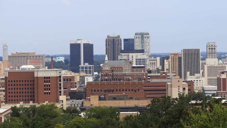 "A general view of the city of Birmingham, Alabama, August 9, 2011. Alabama's Jefferson County submitted a second offer to creditors in an attempt to settle its $3.14 billion sewer bond debt, the county commission president said on August 8, 2011.