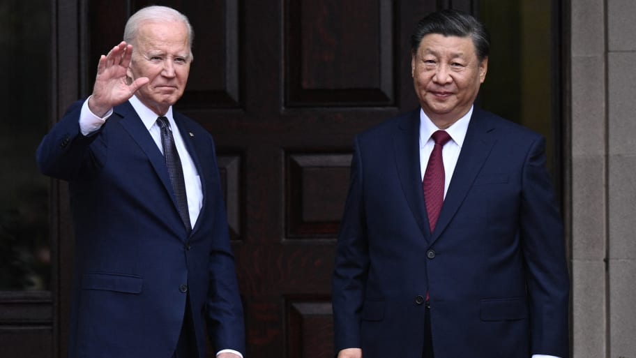 A photo of President Joe Biden and Chinese President Xi Jinping 