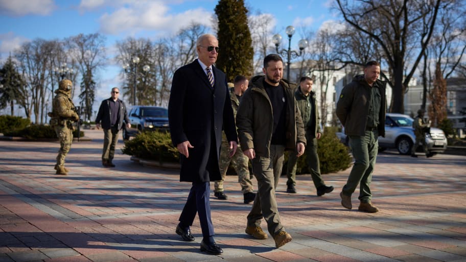 Joe Biden with Volodymyr Zelenskyy