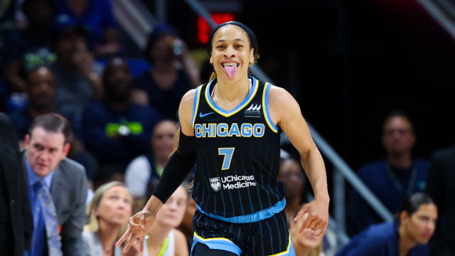 Chicago Sky guard Chennedy Carter (7) reacts during the first quarter against the Dallas Wings at College Park Center. 