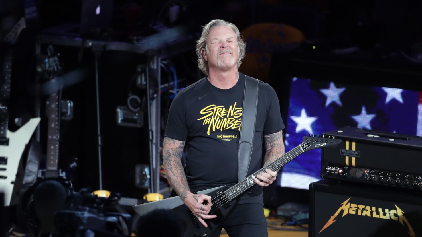Metallica Cancels Show After Lead Singer Gets COVID