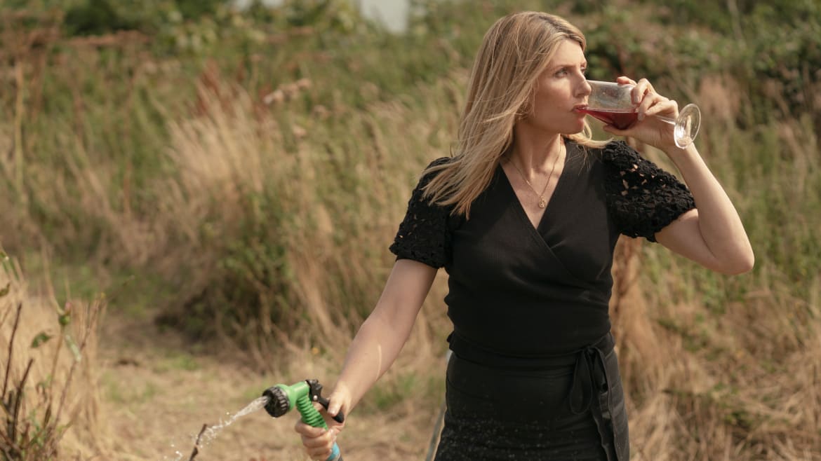 Sharon Horgan on ‘Bad Sisters,’ ‘Catastrophe,’ and Trying Not to ‘Die Alone’