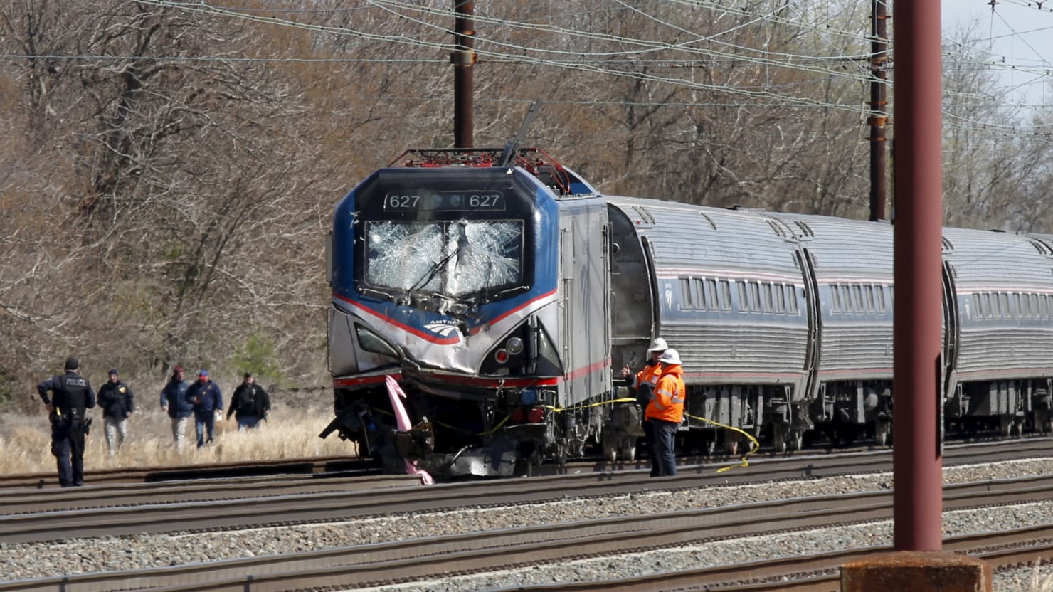 Train Carrying Ammonium Nitrate, Grenades, and Bombs Derails in