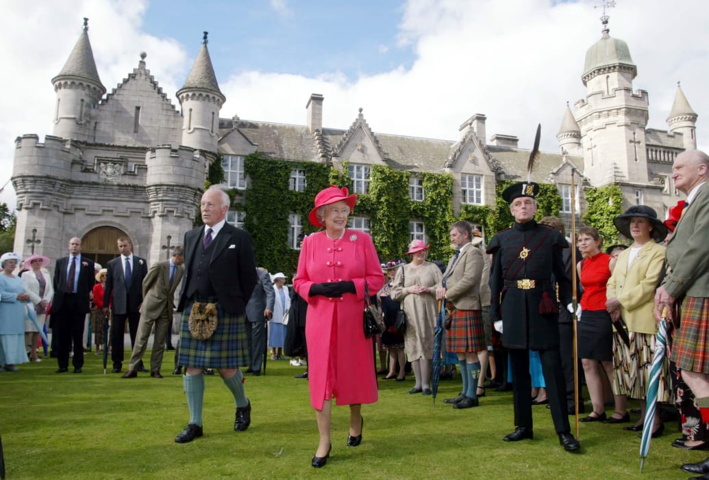 The final day of Queen Elizabeth's Golden Jubilee tour ends with a Garden Party in the grounds of Balmoral.