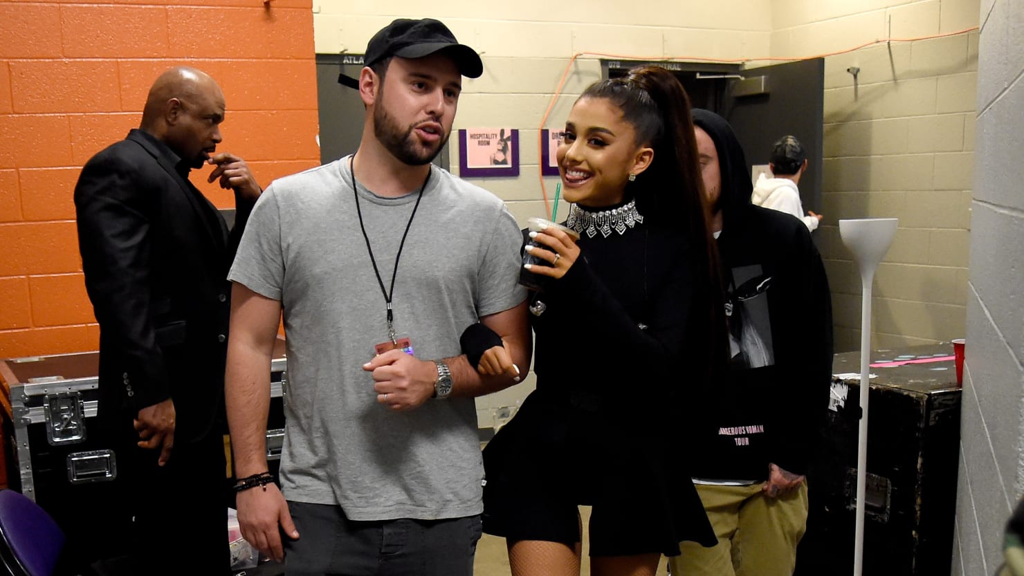 Ariana Grande et Demi Lovato disent « Merci, à côté » au manager Scooter Braun, selon des rapports
