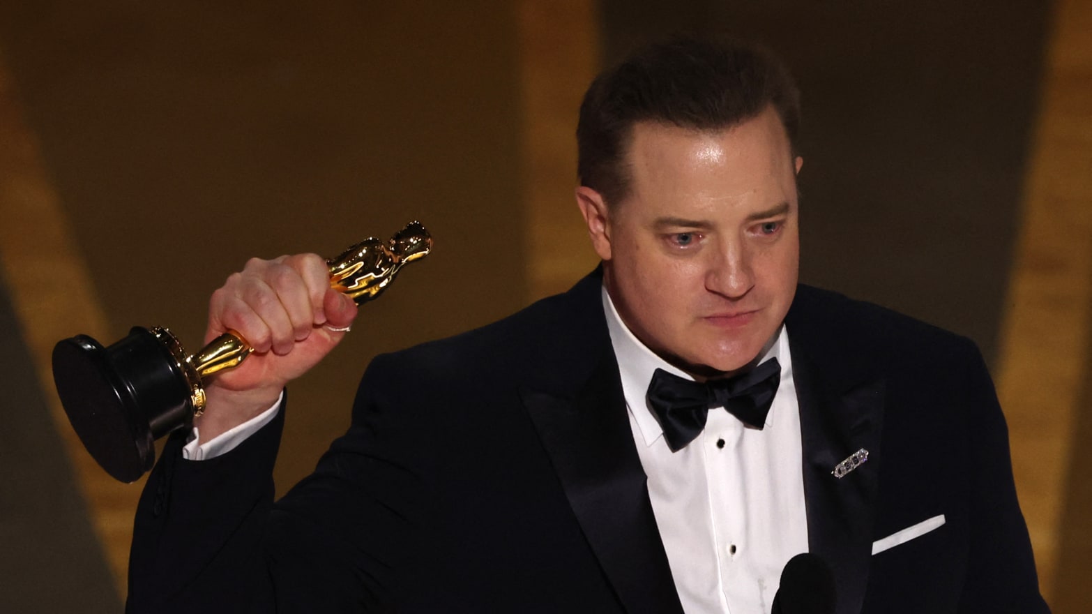 Oscars Brendan Fraser Cries During Best Actor Speech for ‘The Whale’