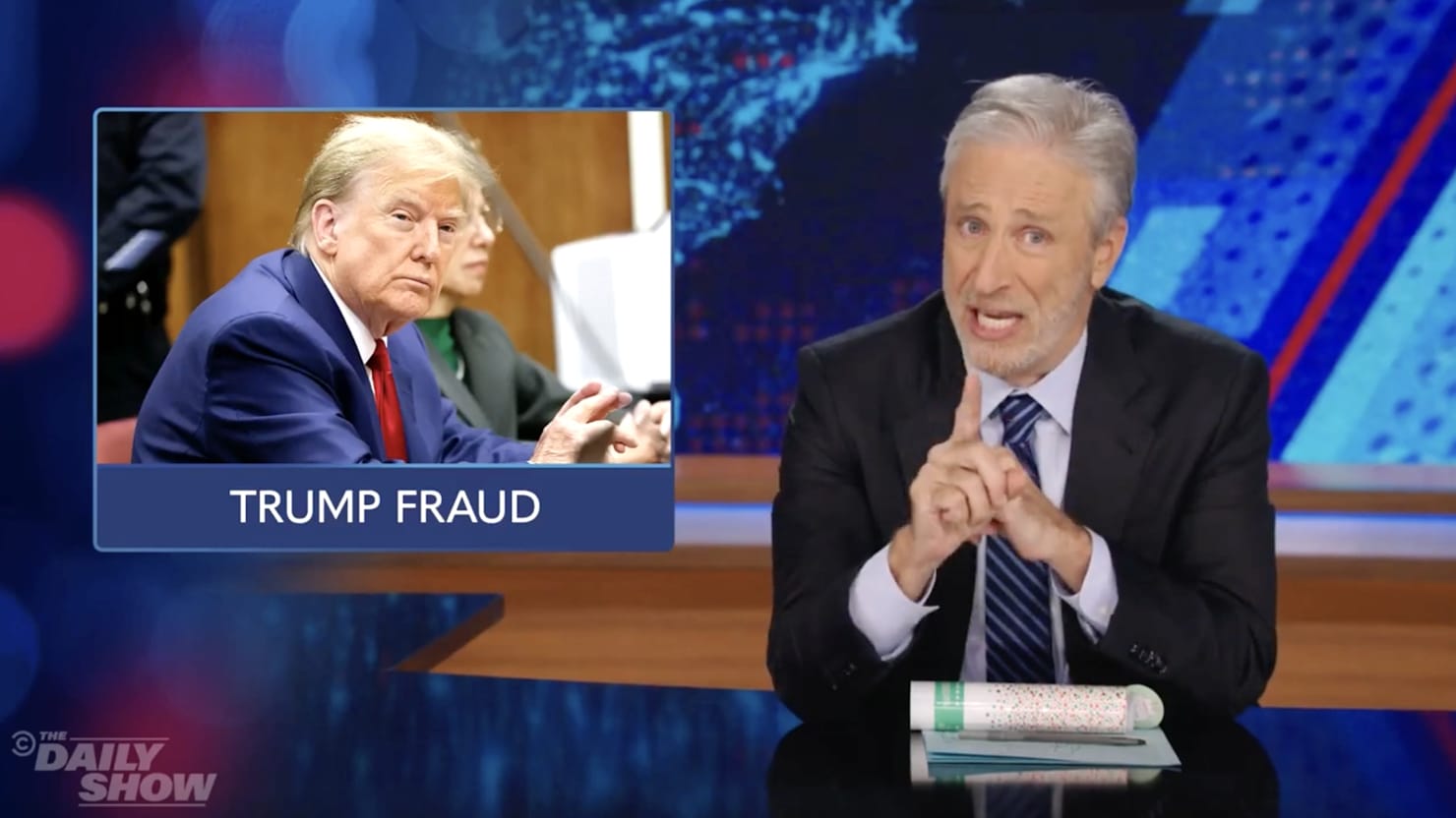 Jon Stewart explique pourquoi la fraude effrontée de Trump n’est pas un crime « sans victime »