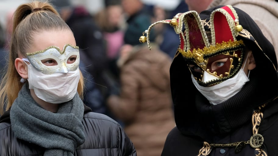 Italy Cancels Venice Carnival Celebration Over Coronavirus ...
