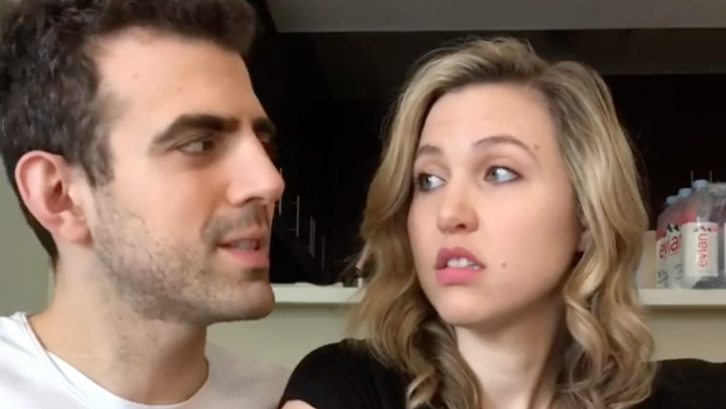 Comedy Couple Sam Morril and Taylor Tomlinson Are CoronavirusQuarantined Together and It’s