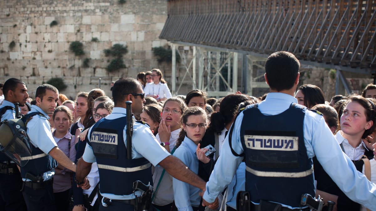 Israeli Waitresses Flash Bras To Fight Orthodox Protest