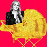 An illustration that includes a photo of Jamie Lynn Spears and a golden stroller