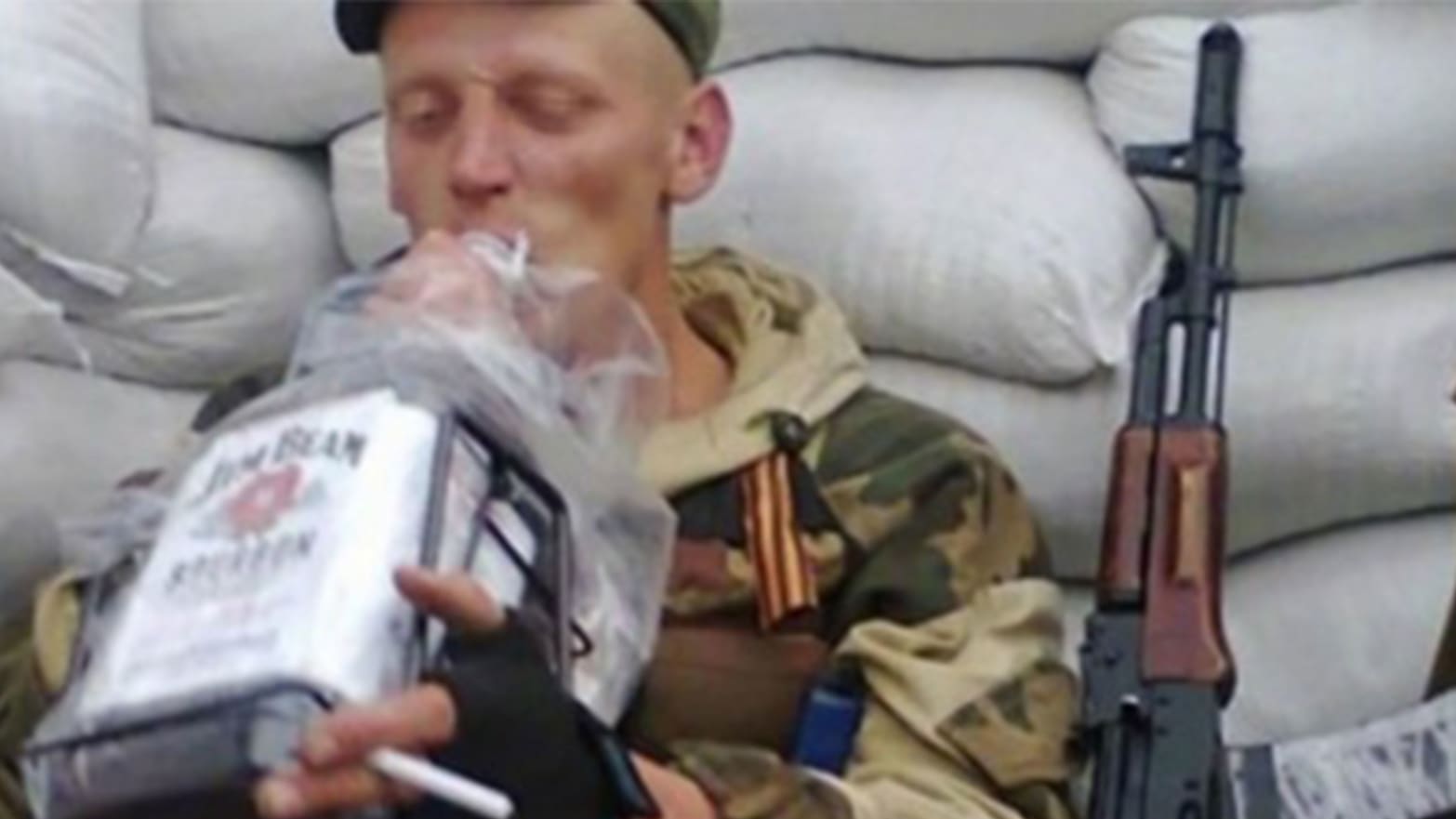 Kharkiv Locals Kill Russian Soldiers by Treating Them to Food Laced With Poison, Ukraine Officials Reports image