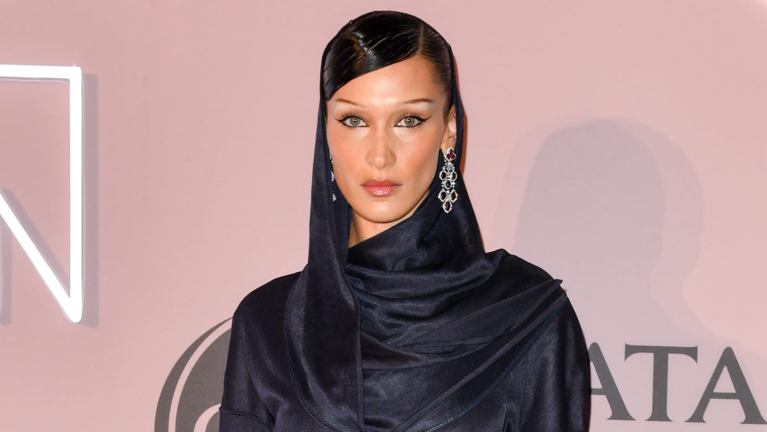 Bella Hadid says she's received 'hundreds of death threats' every day , bella  hadid