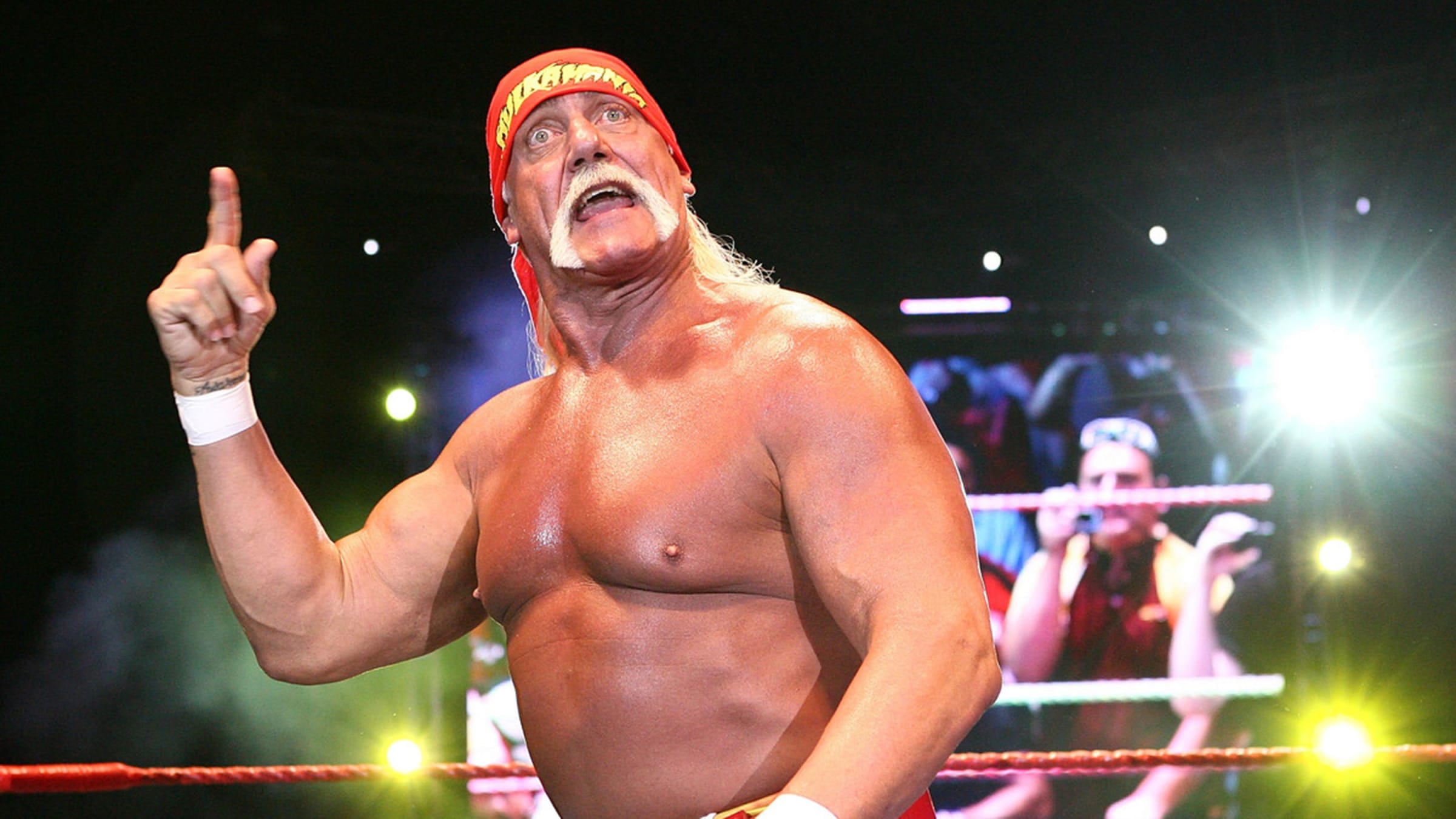 Why Racist Hulk Hogan Hasnt Earned Our Forgiveness image