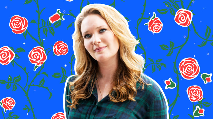 A photo illustration of author Sarah J. Maas and a background of red roses.